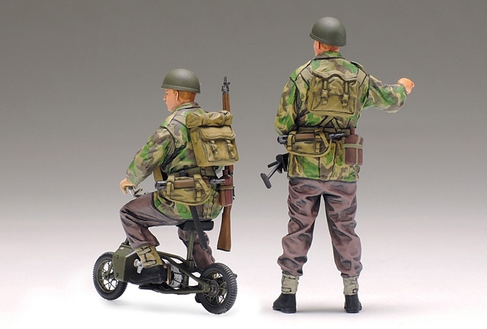 Tamiya Models British Paratroopers/Small Motorcycles 
