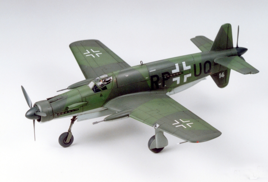 Dornier Do335B Pfeil Heavily Armed Version / Tamiya USA