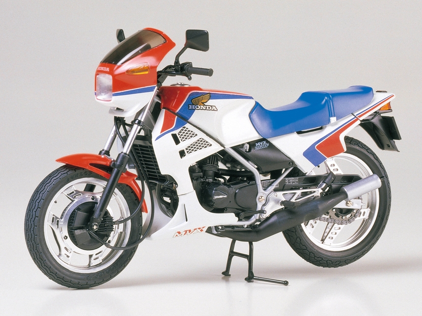 HONDA 6 CYLINDER 250 c.c. プラモデル New Six-Cylinder Honda CBX Design Registered | Motorcycle.com