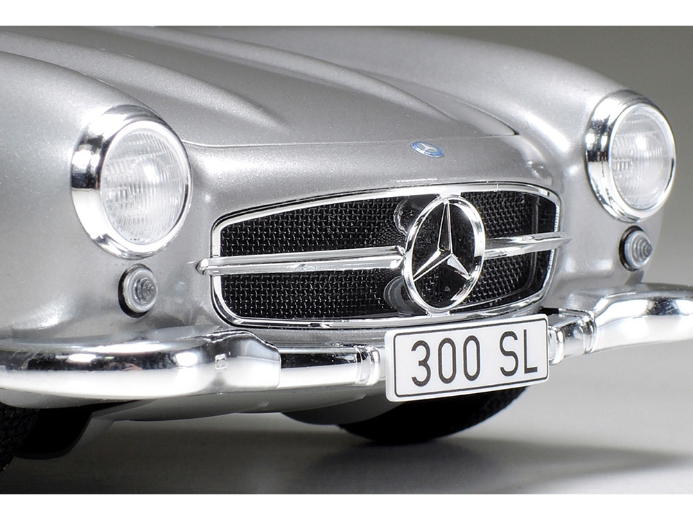 Mercedes-Benz 300Sl none / Tamiya USA