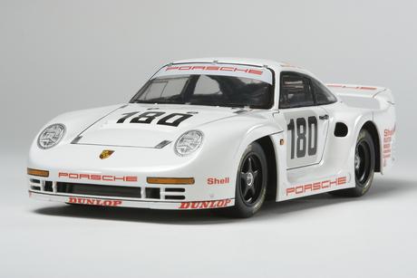Porsche 961 Le Mans 24Hrs 1986
