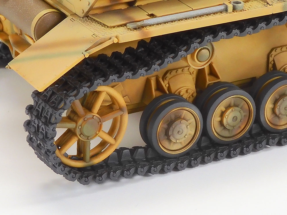 Tamiya 48218 German Tank Panzerkampfwagen IV Ausf.J (w/Control