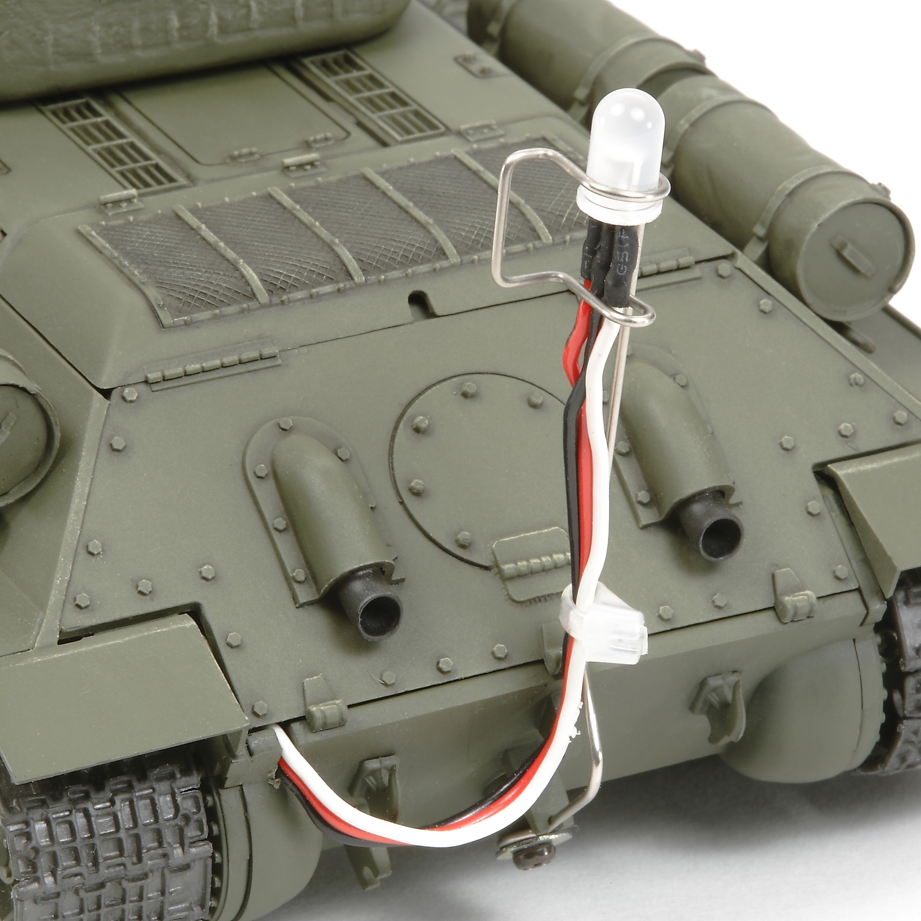 Rc Russian M/T T-34-85 1/35 W/2.4Ghz Control Unit / Tamiya USA