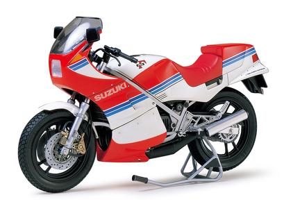 Tamiya 14029 Suzuki RG250 w/Full Options Kit / Tamiya USA