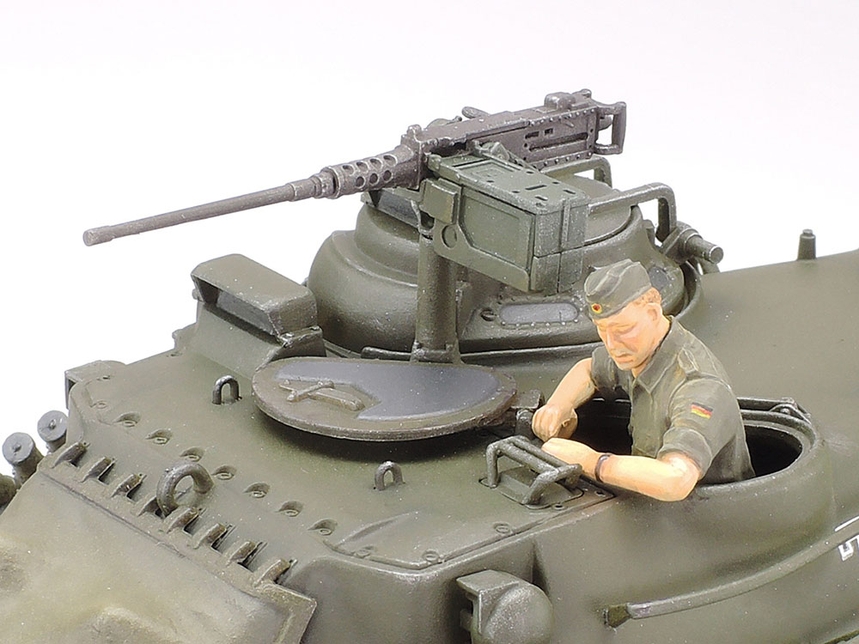 Tamiya 37028 Kit di modellini in plastica per carro armato tedesco occidentale M47 Patton 1:35